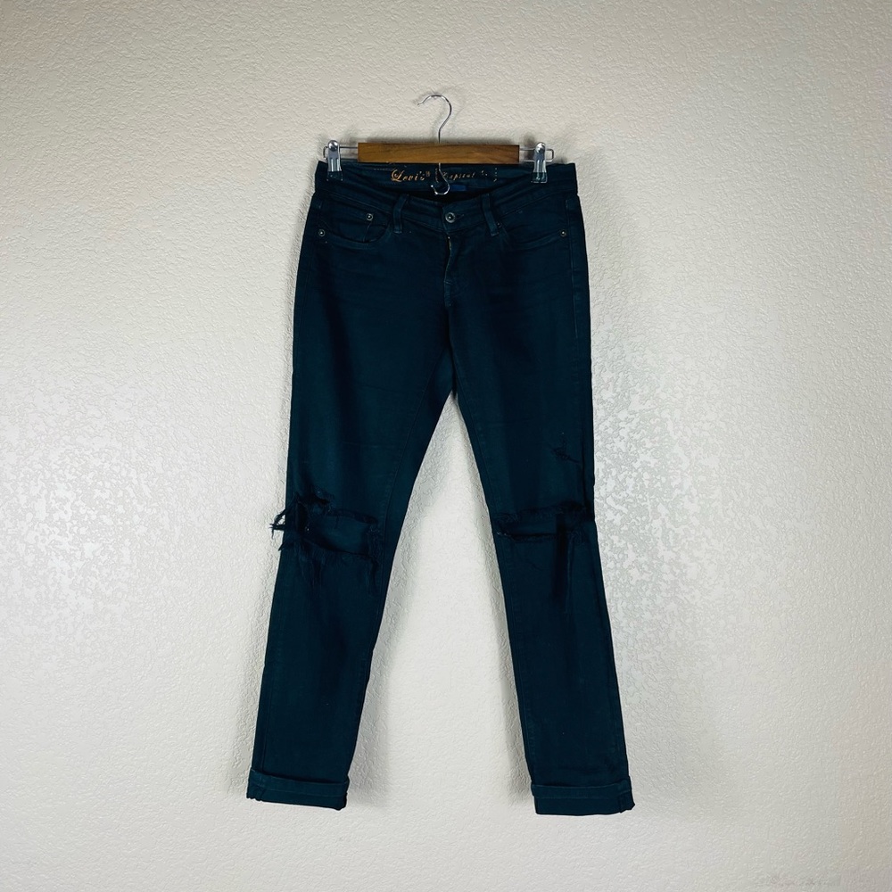Black Destroyed Knee Levi's Denim Size: 25
